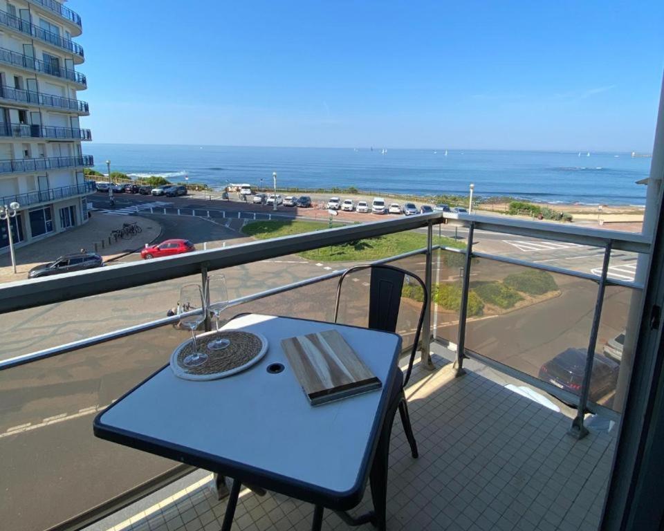 L'Arbre Du Voyageur Apartment Les Sables-d'Olonne Bagian luar foto